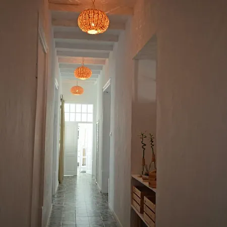 Old Charming House Δωμάτια σε οικογενειακή κατοικία *